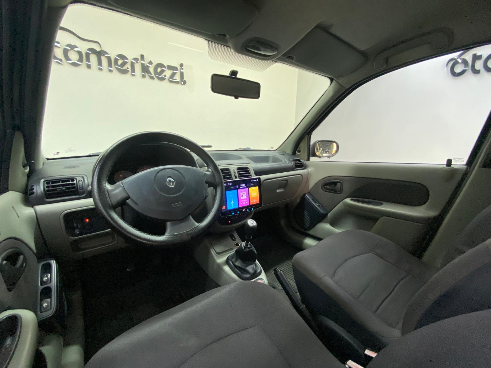 RENAULT CLIO 17